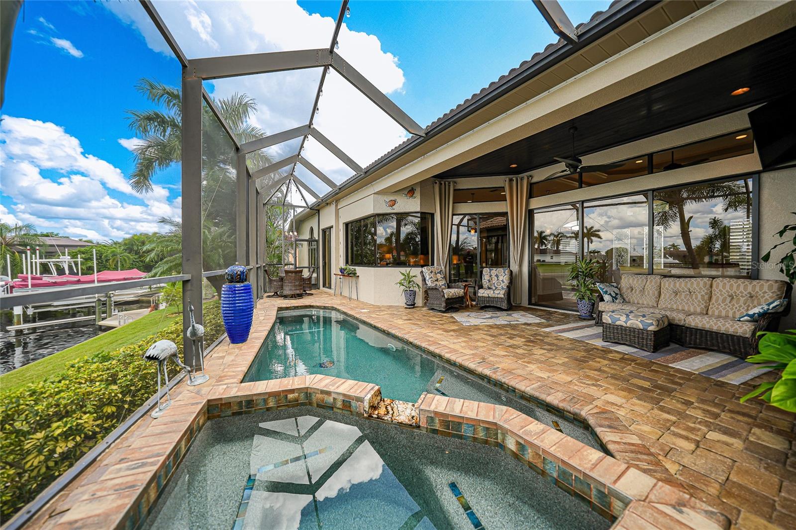 512 SAINT GIRONS CT, PUNTA GORDA, FL, 33950