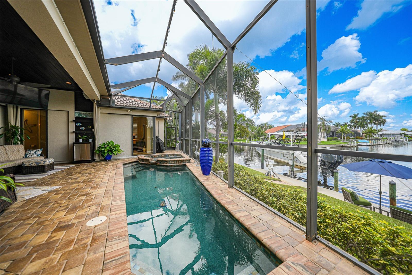 512 SAINT GIRONS CT, PUNTA GORDA, FL, 33950