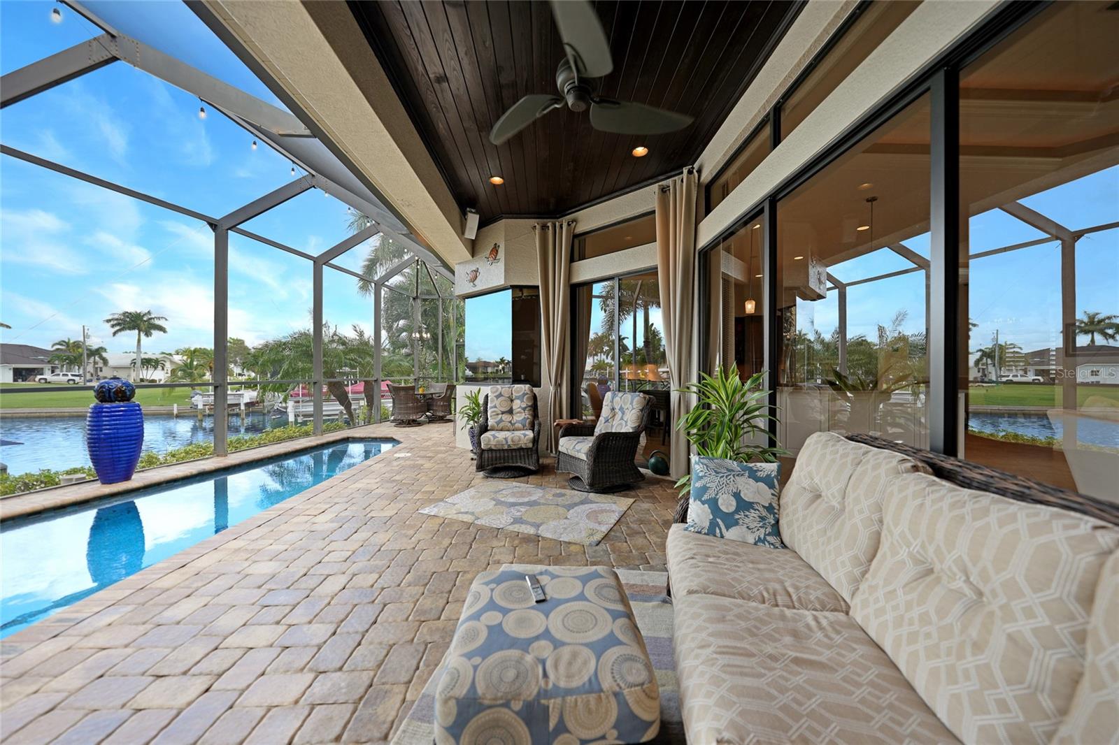 512 SAINT GIRONS CT, PUNTA GORDA, FL, 33950