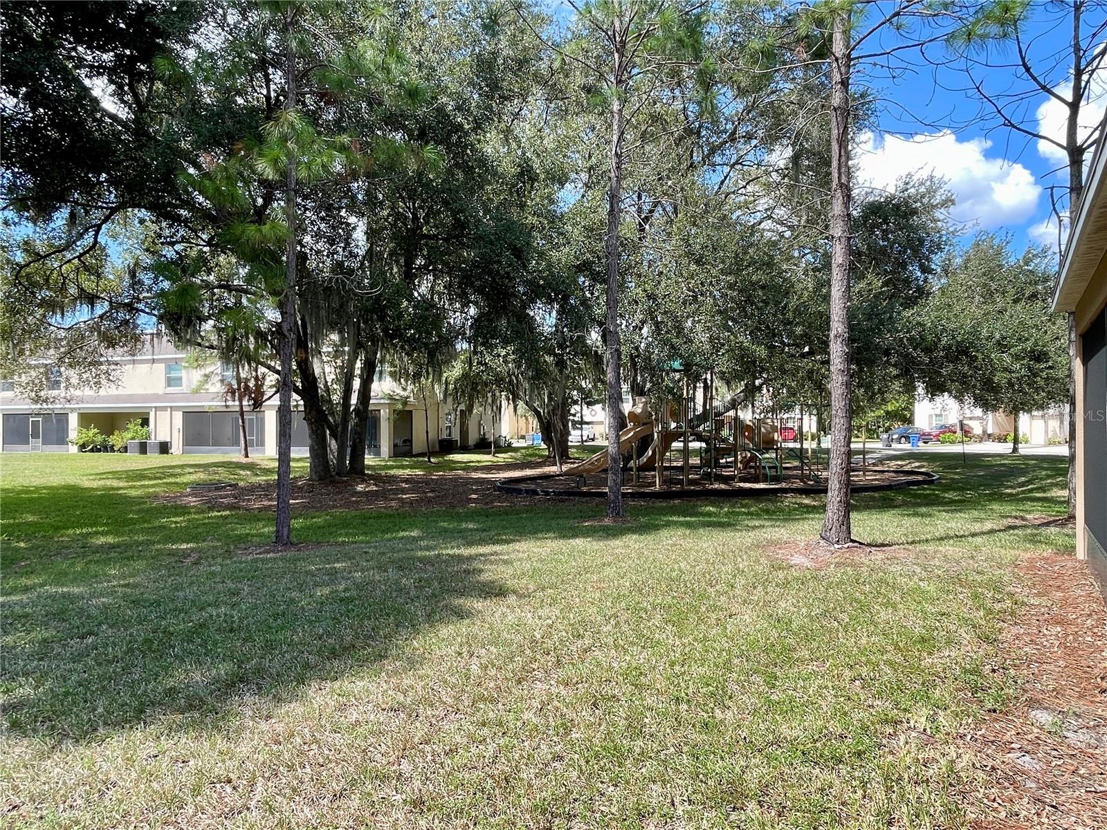 9833 HOUND CHASE DR, GIBSONTON, FL, 33534