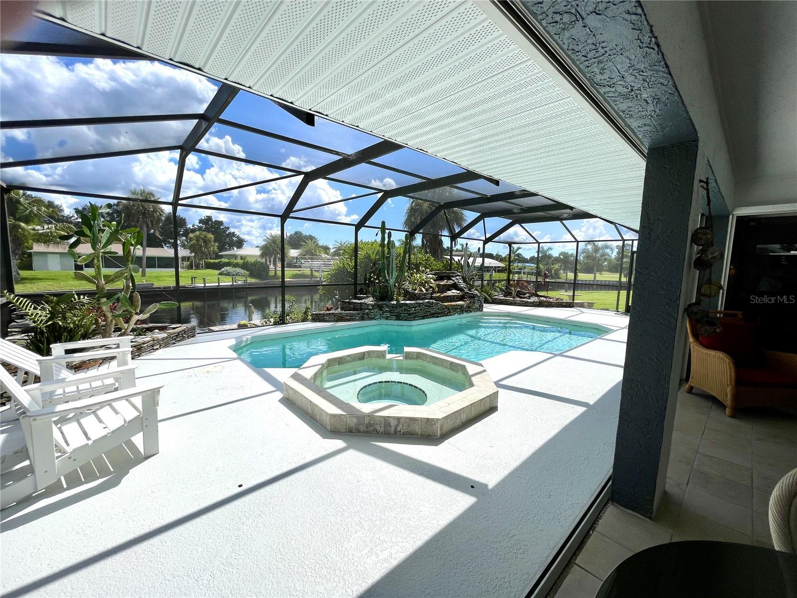 181 N WATERWAY DR NW, PORT CHARLOTTE, FL, 33952