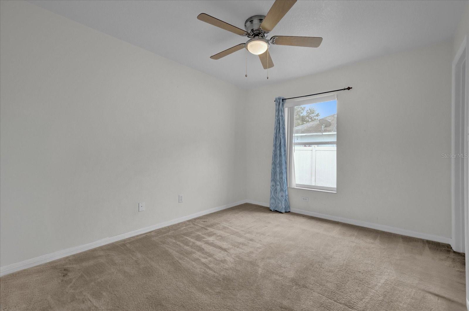 2049 N GRANDVIEW ST, MOUNT DORA, FL, 32757