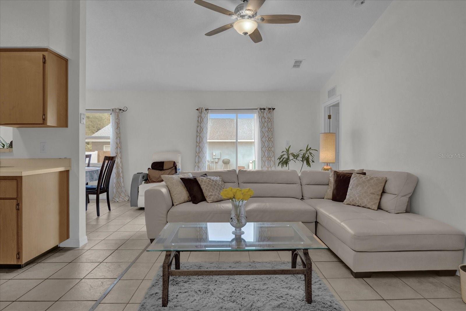 2049 N GRANDVIEW ST, MOUNT DORA, FL, 32757