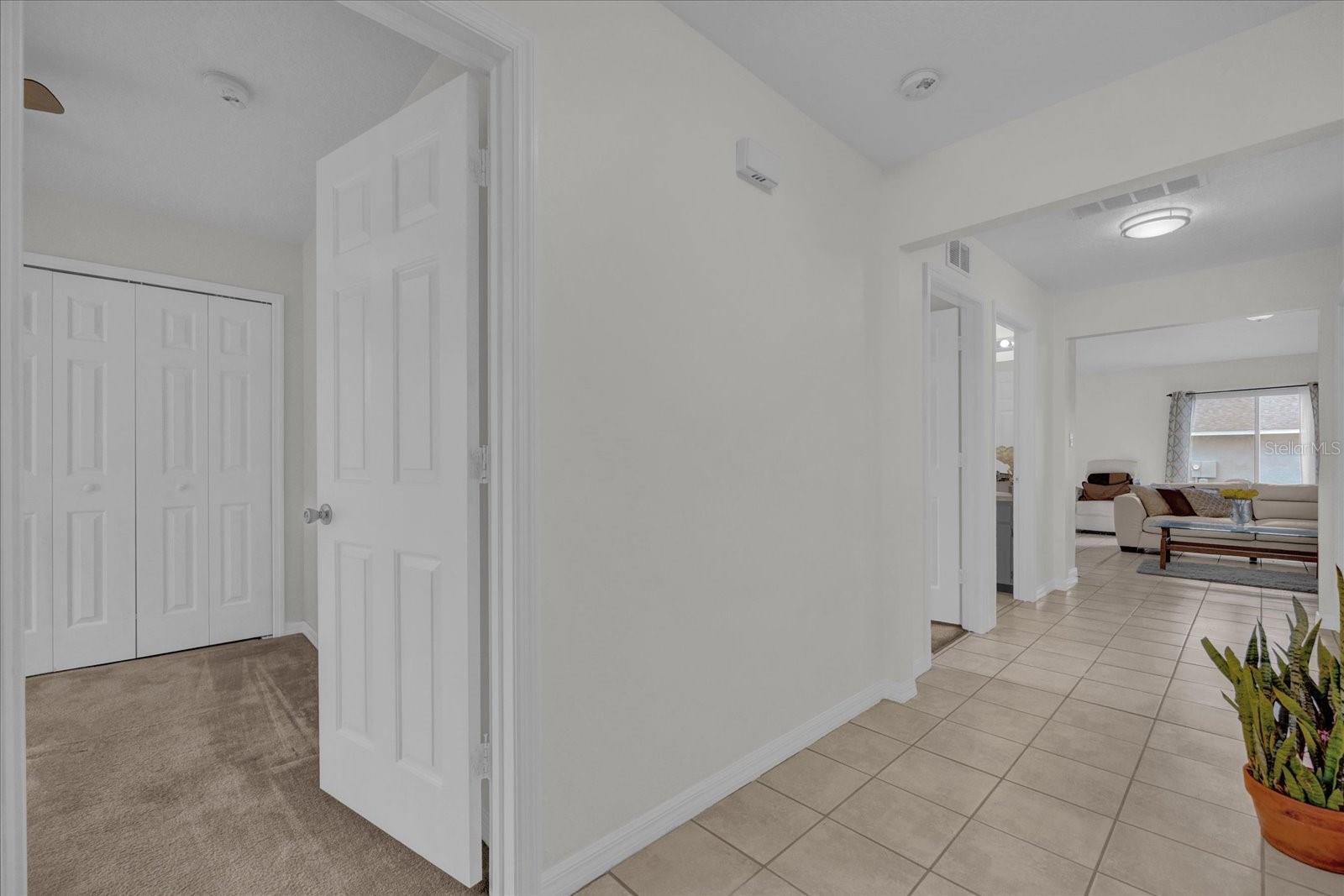 2049 N GRANDVIEW ST, MOUNT DORA, FL, 32757