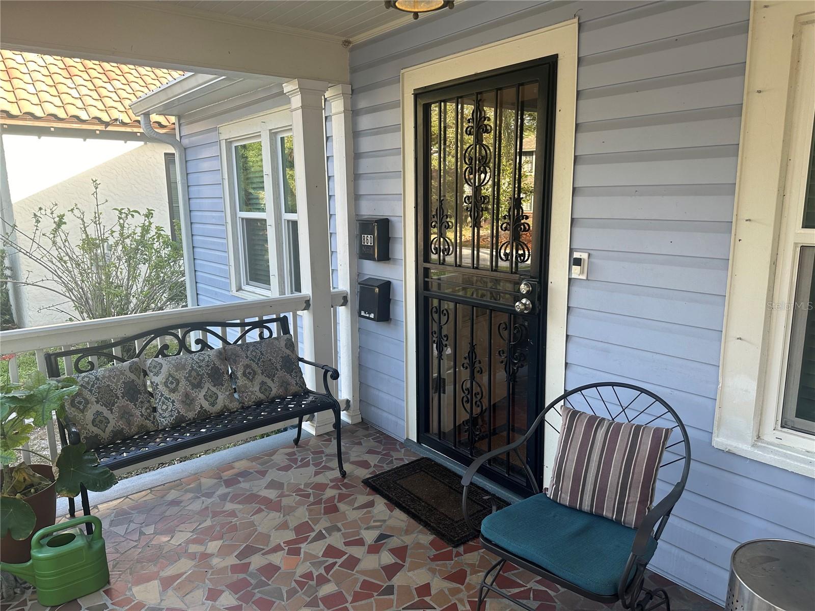 860 19 AVE N, ST PETERSBURG, FL, 33704
