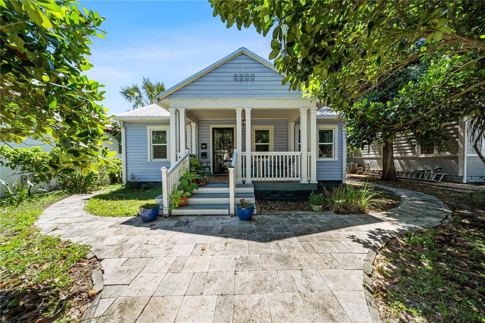 860 19 AVE N, ST PETERSBURG, FL, 33704