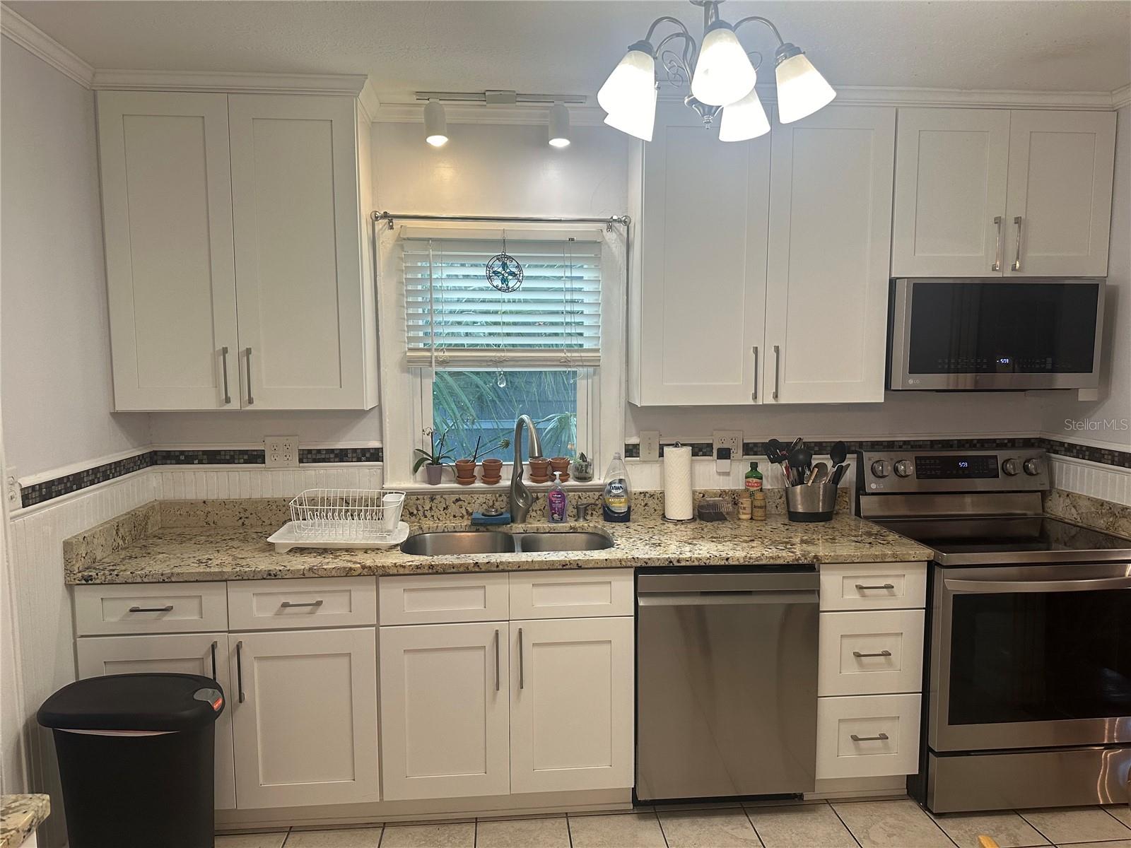 860 19 AVE N, ST PETERSBURG, FL, 33704