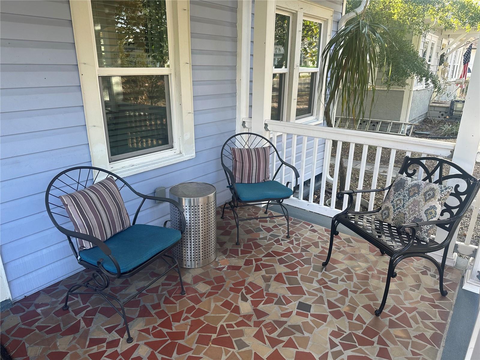 860 19 AVE N, ST PETERSBURG, FL, 33704
