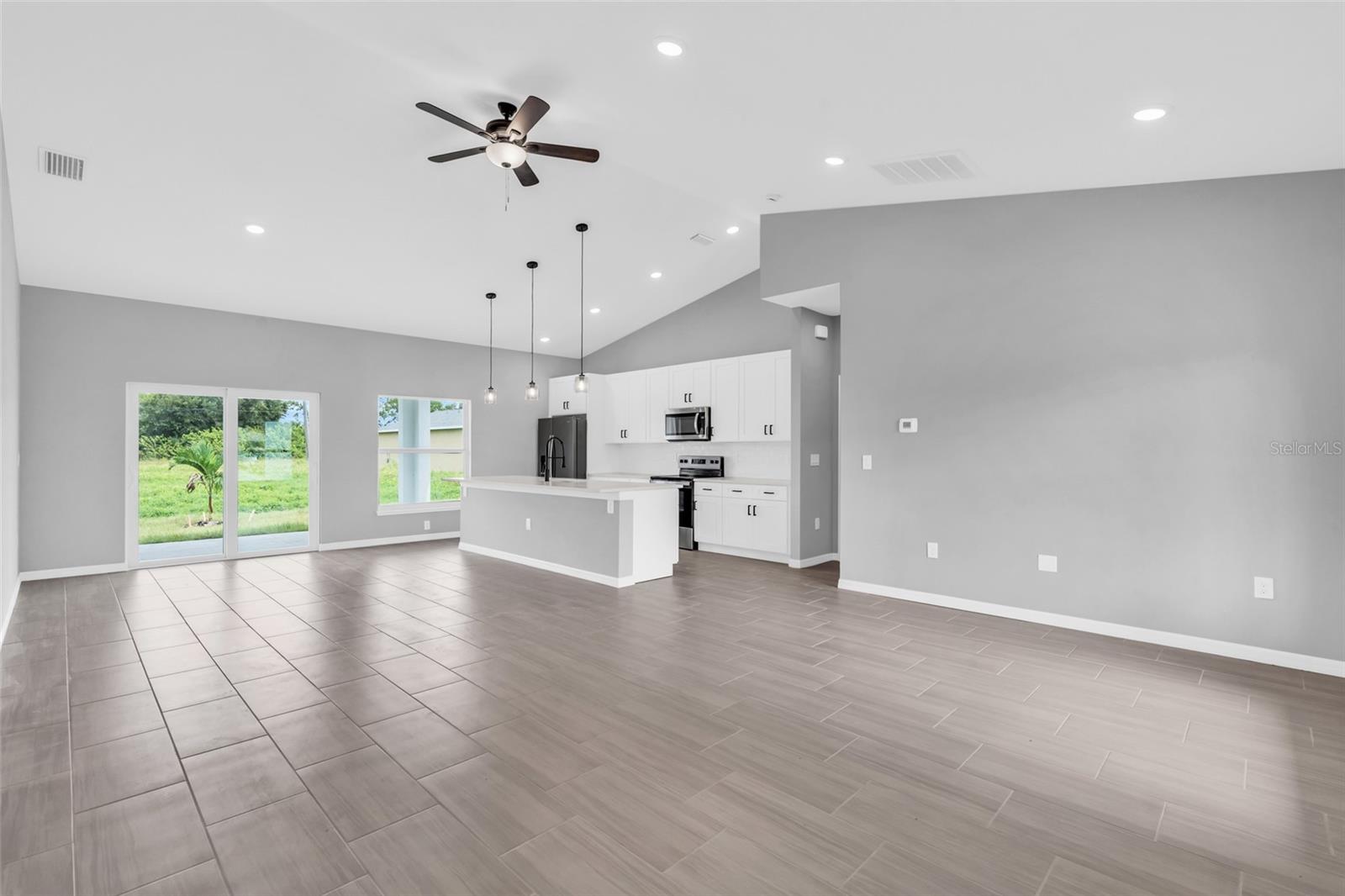 116 VENICE RD, ROTONDA WEST, FL, 33947