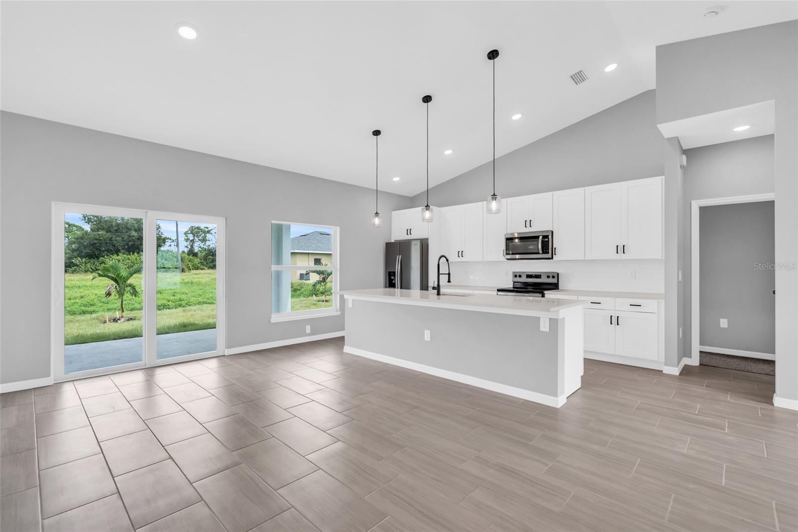 116 VENICE RD, ROTONDA WEST, FL, 33947