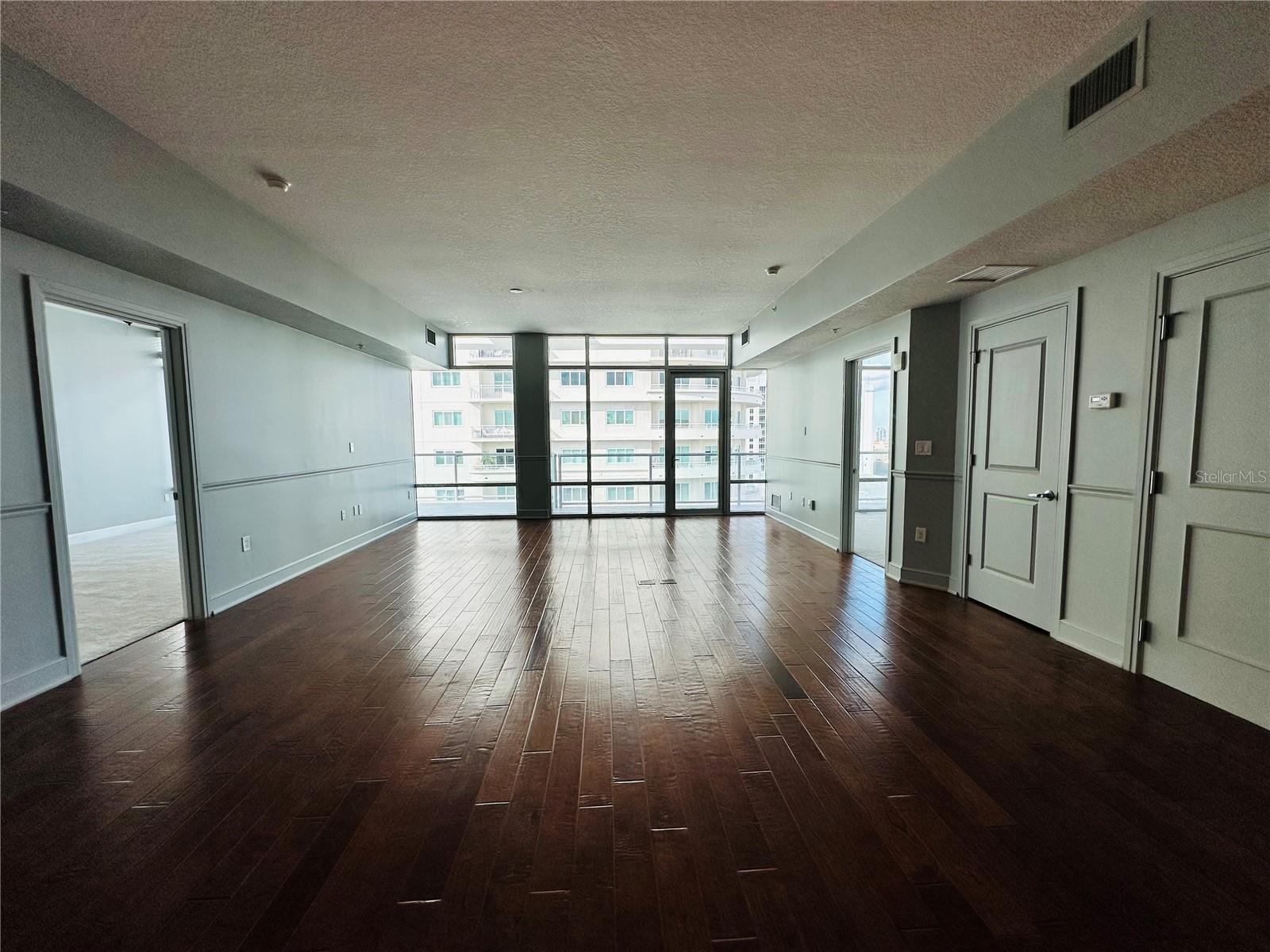 101 S EOLA DR #1209, ORLANDO, FL, 32801