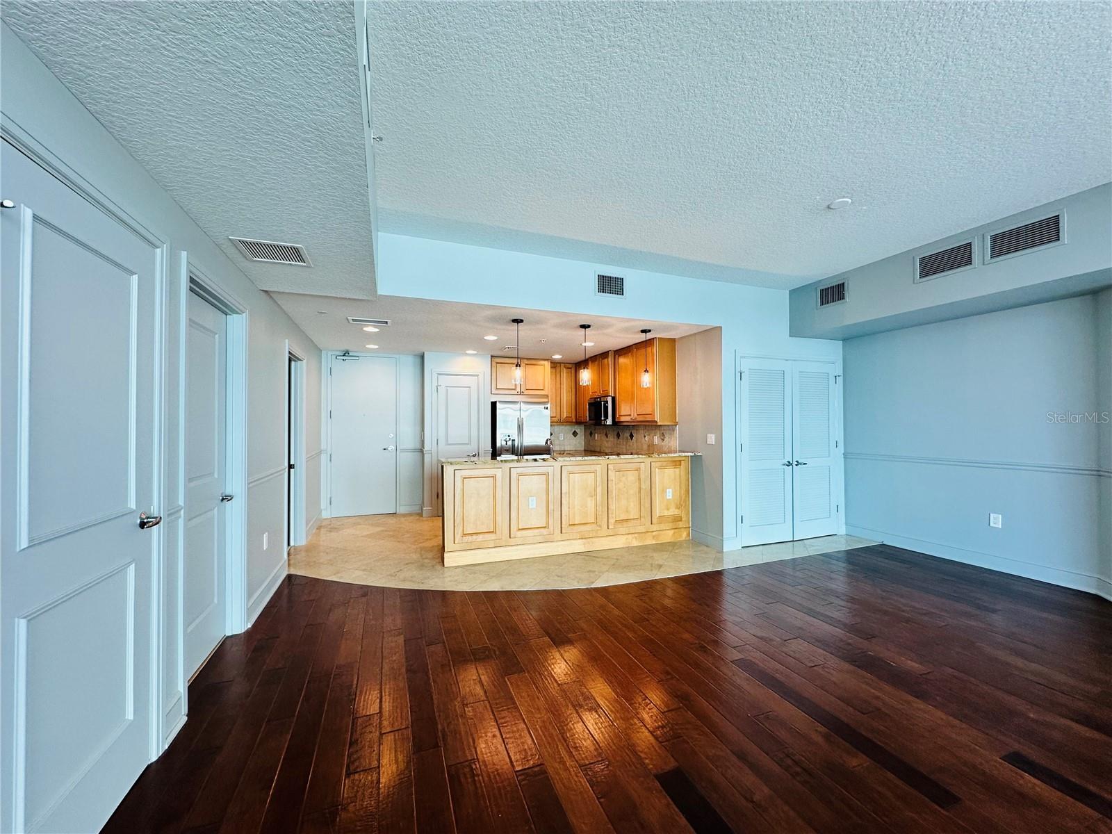 101 S EOLA DR #1209, ORLANDO, FL, 32801