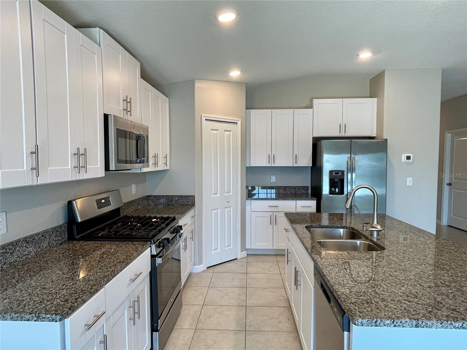 10411 ALDER GREEN DR, RIVERVIEW, FL, 33578