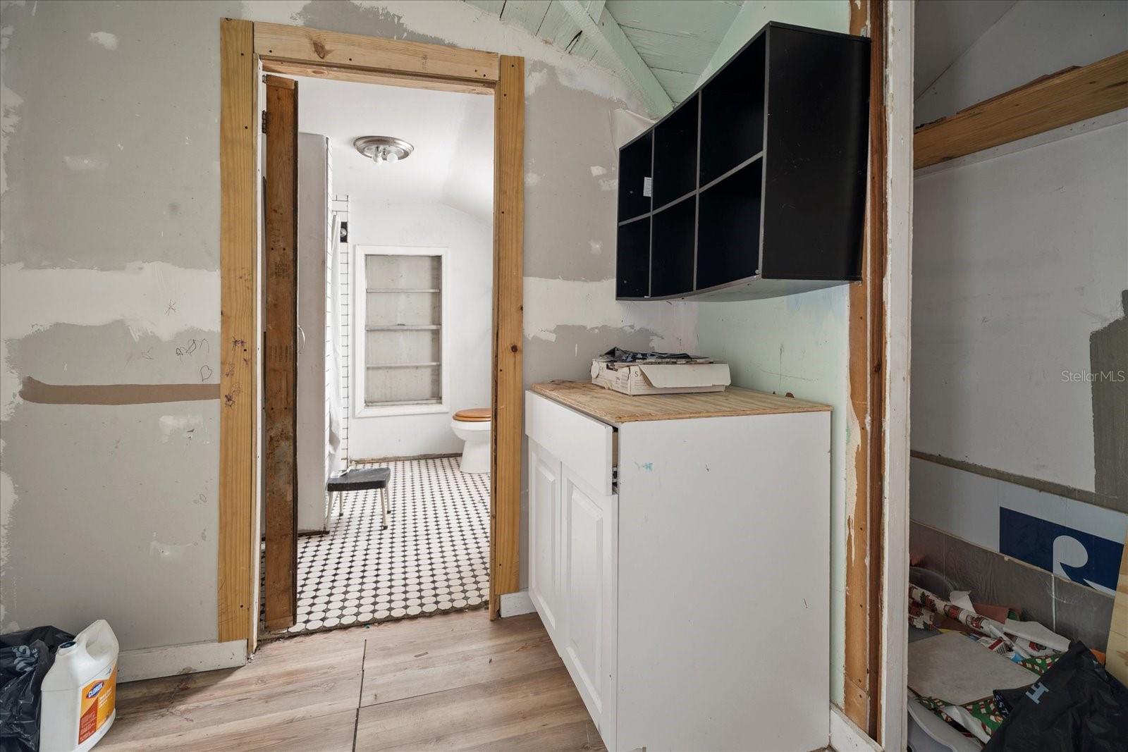 317 E 8TH ST, FROSTPROOF, FL, 33843