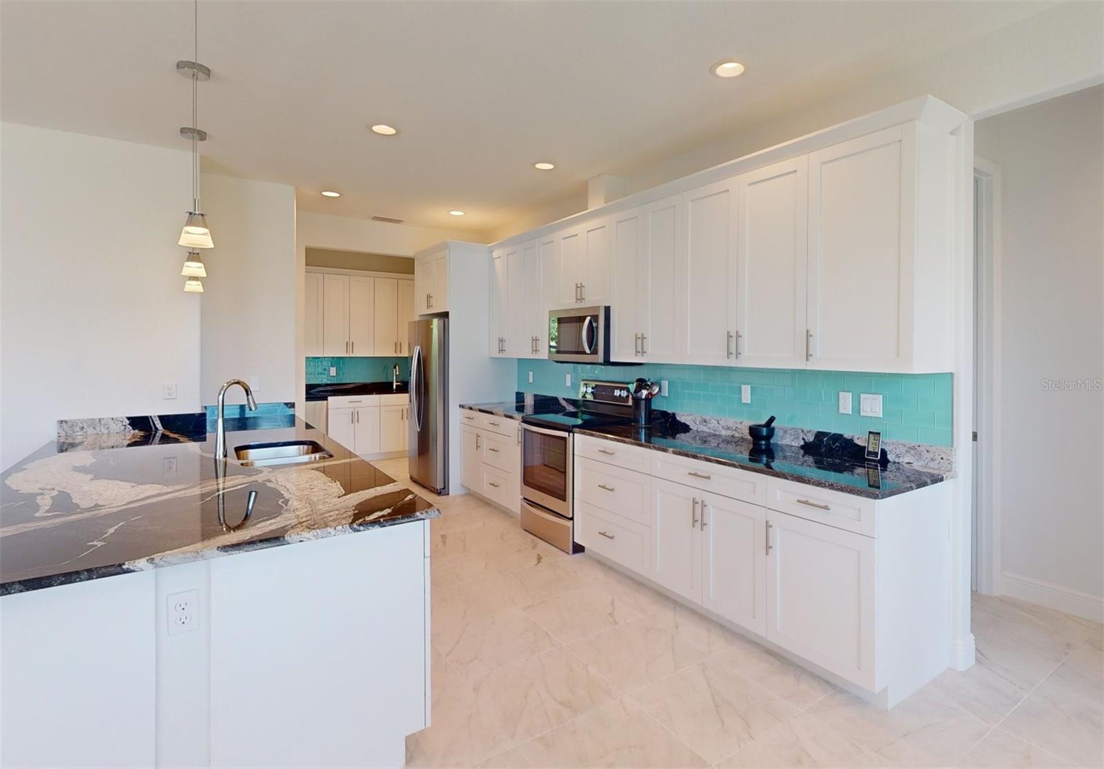 18091 PETOSKEY CIR, PORT CHARLOTTE, FL, 33948