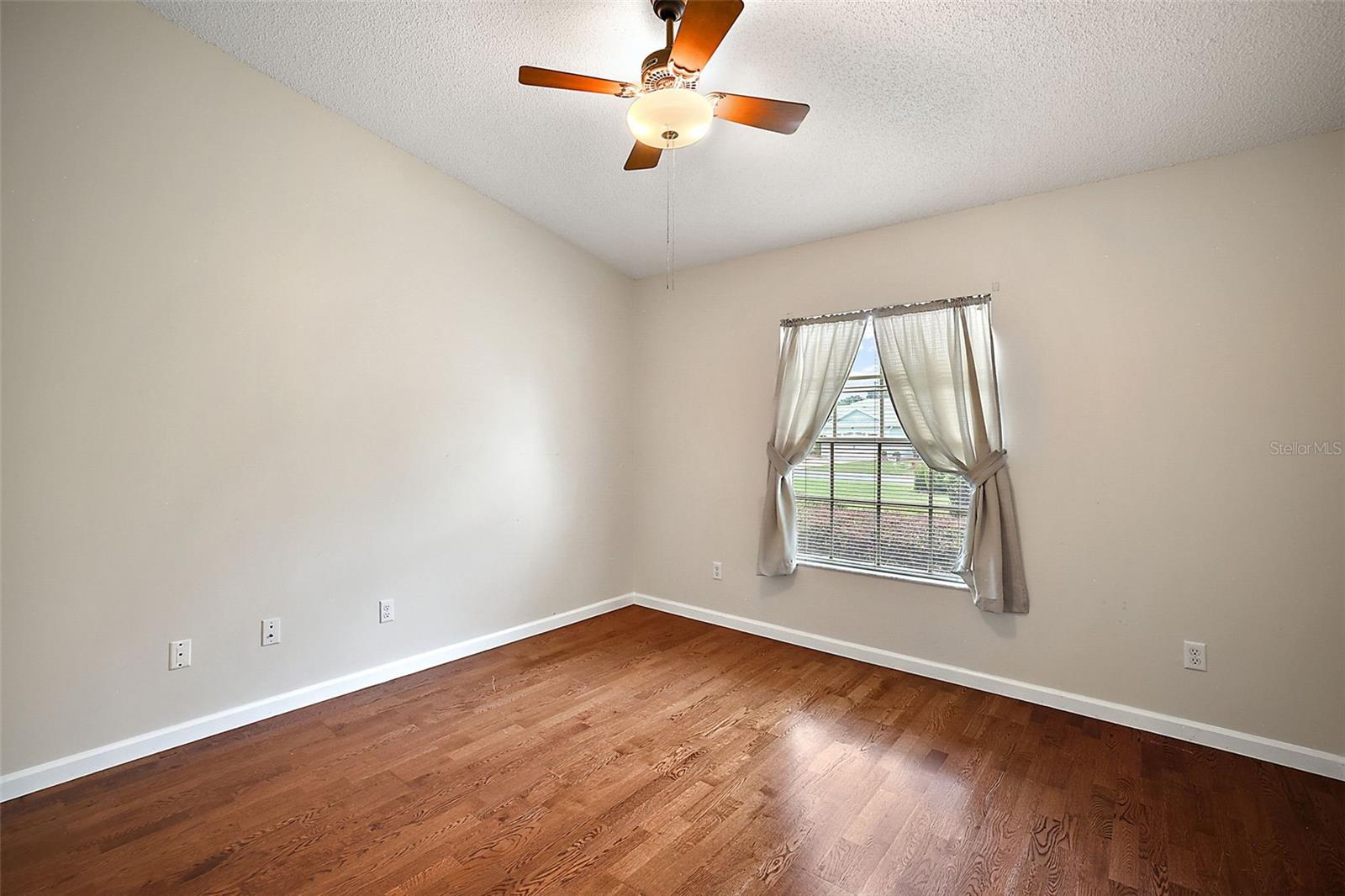 4907 TARA VIEW RD, LEESBURG, FL, 34748