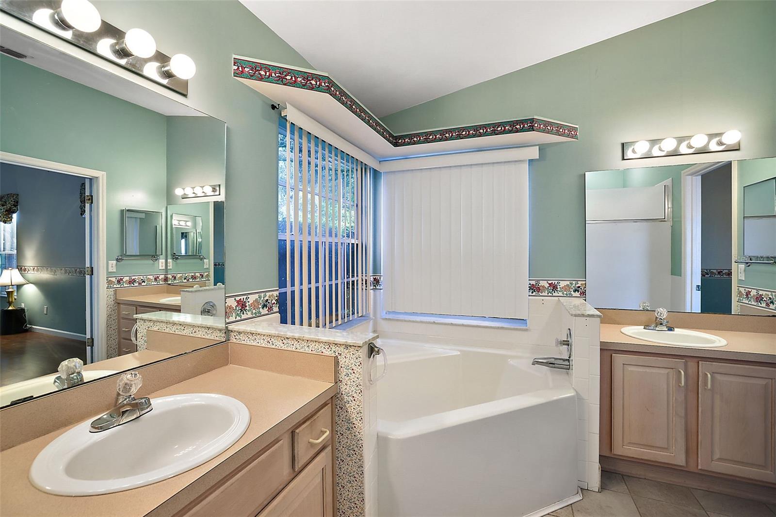 4907 TARA VIEW RD, LEESBURG, FL, 34748