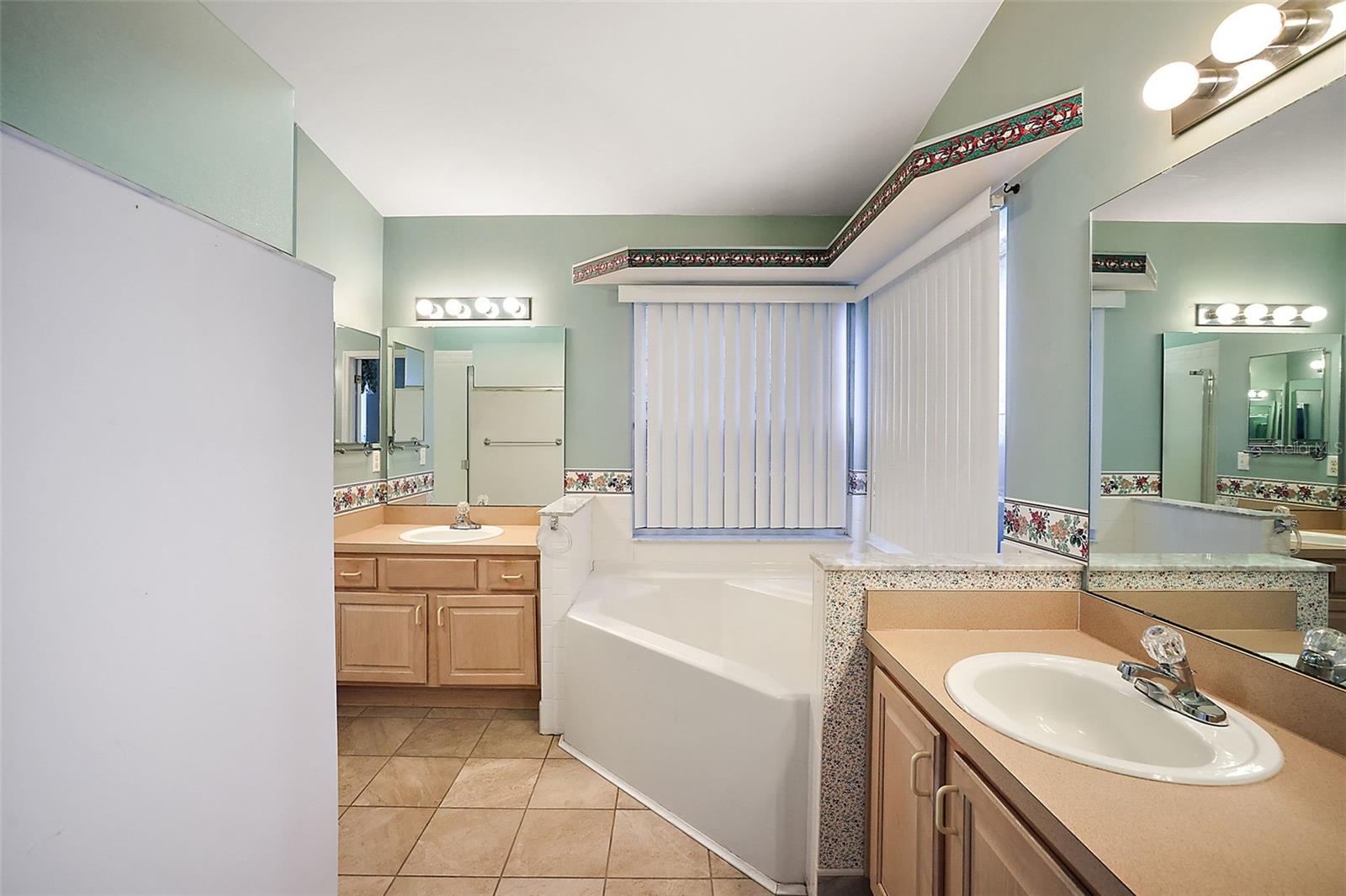 4907 TARA VIEW RD, LEESBURG, FL, 34748