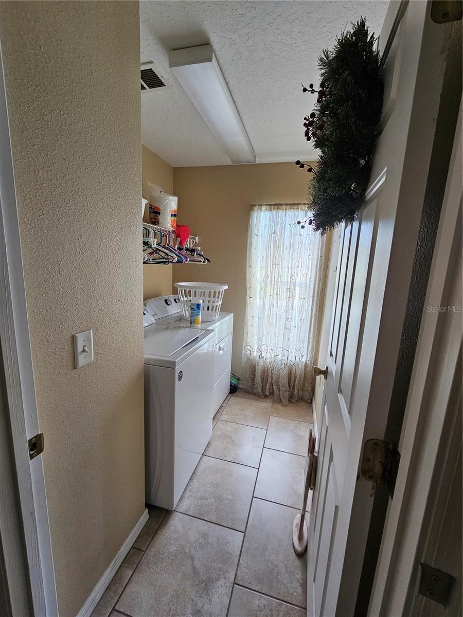 36641 TROPICAL WIND LN, GRAND ISLAND, FL, 32735