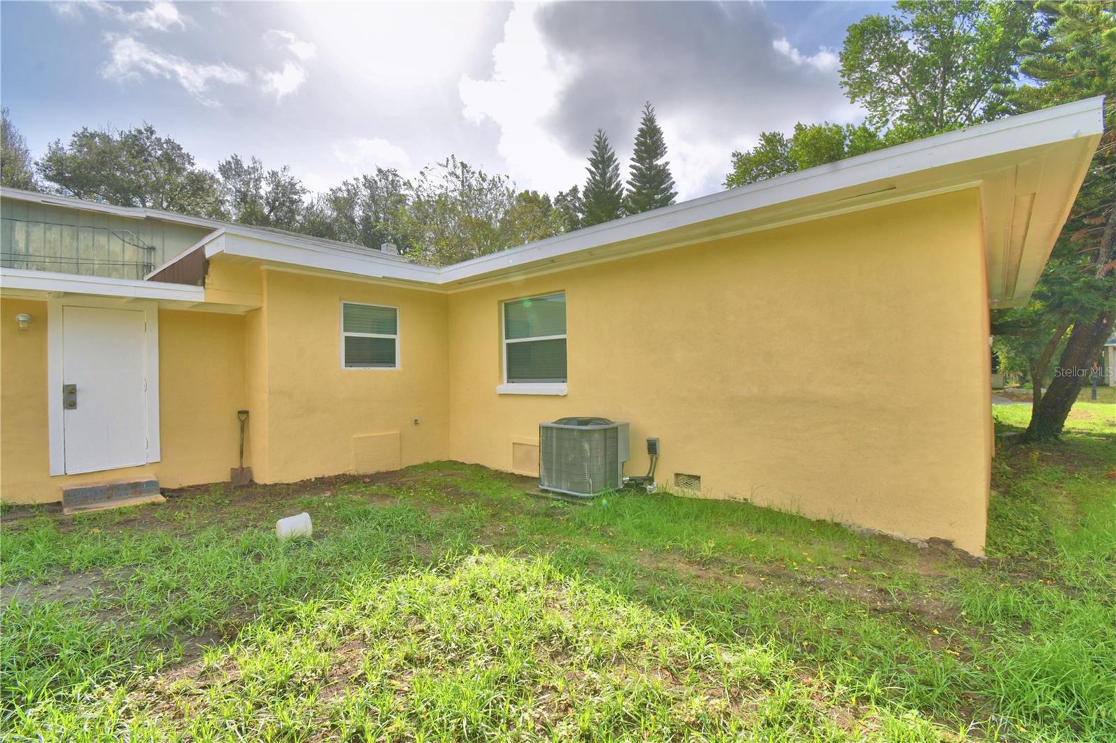 618 BOOKER AVE, LAKE WALES, FL, 33853