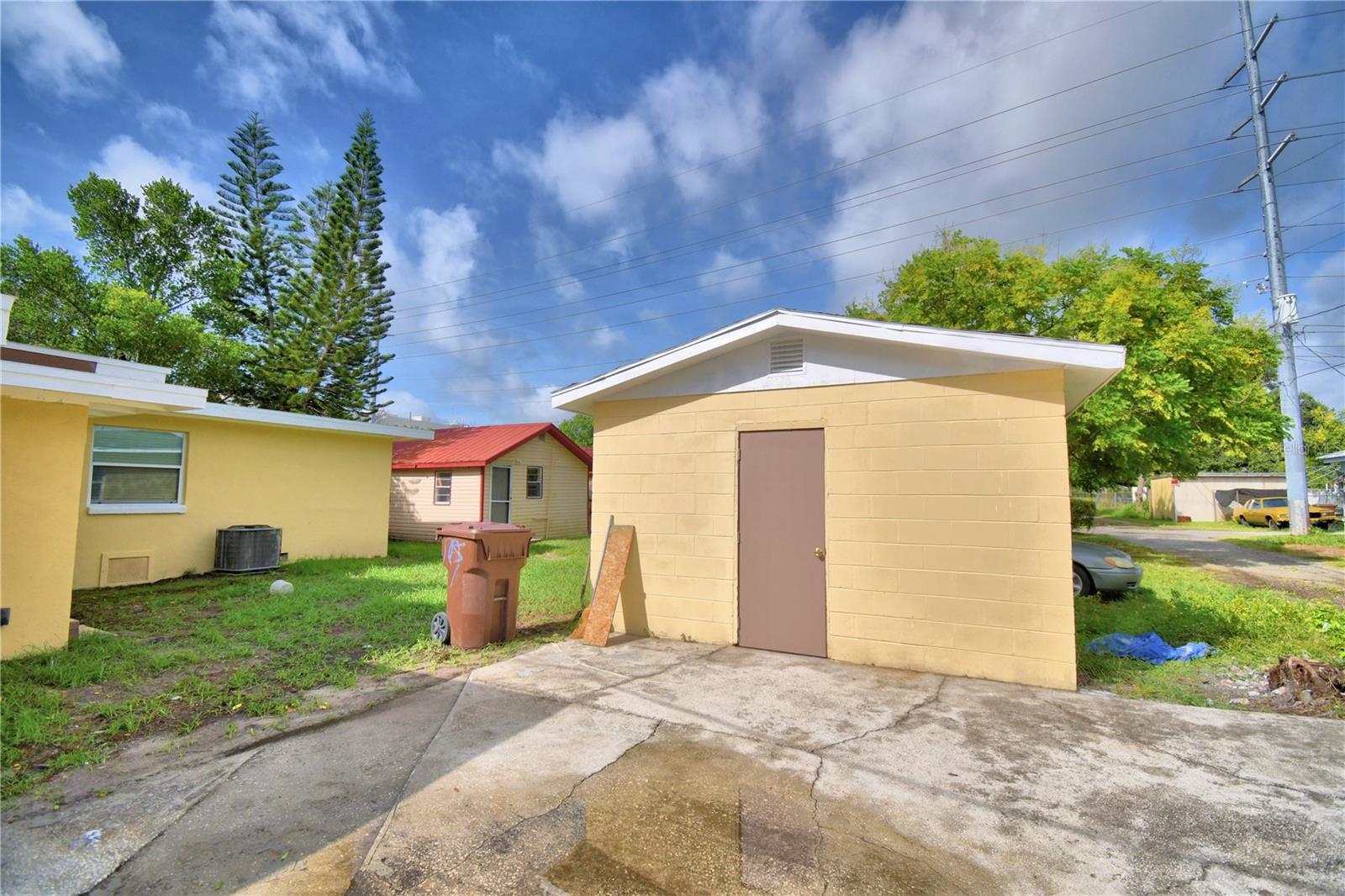 618 BOOKER AVE, LAKE WALES, FL, 33853