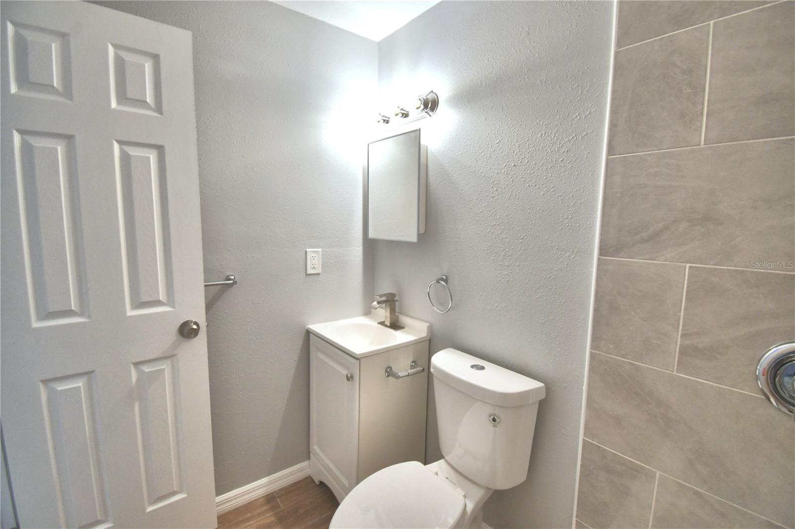 618 BOOKER AVE, LAKE WALES, FL, 33853