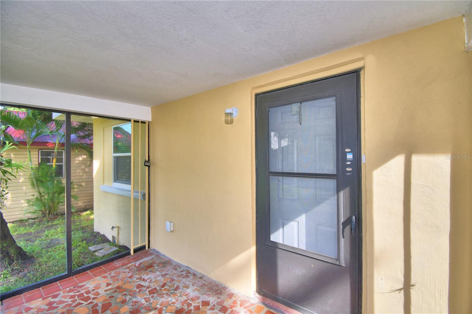 618 BOOKER AVE, LAKE WALES, FL, 33853