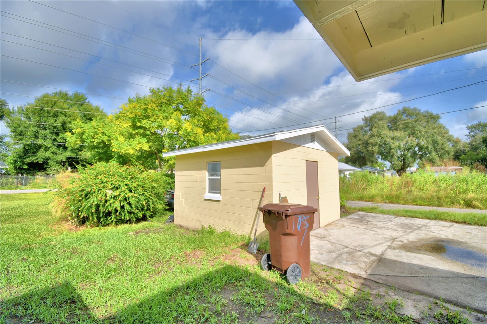 618 BOOKER AVE, LAKE WALES, FL, 33853