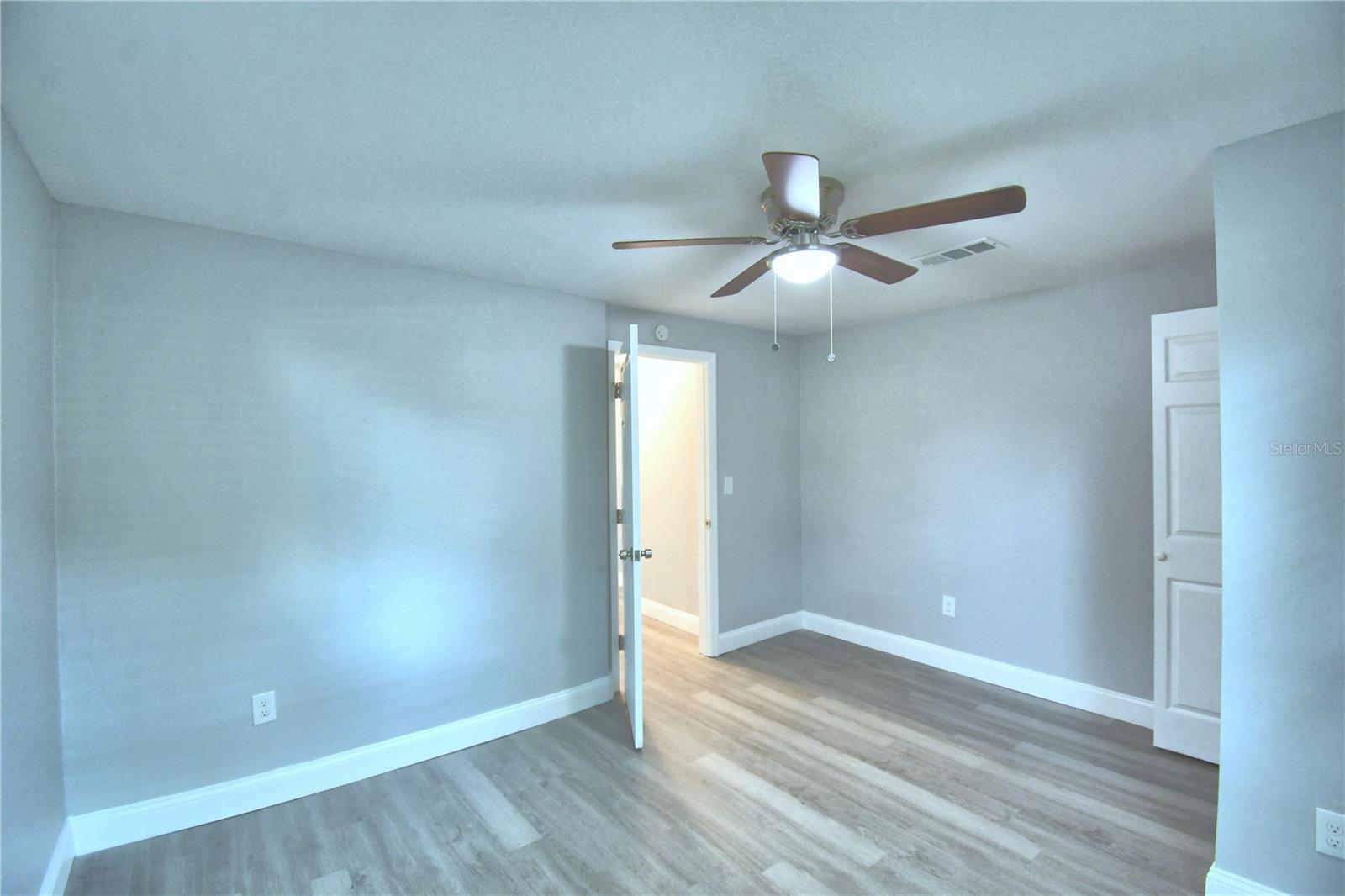 618 BOOKER AVE, LAKE WALES, FL, 33853