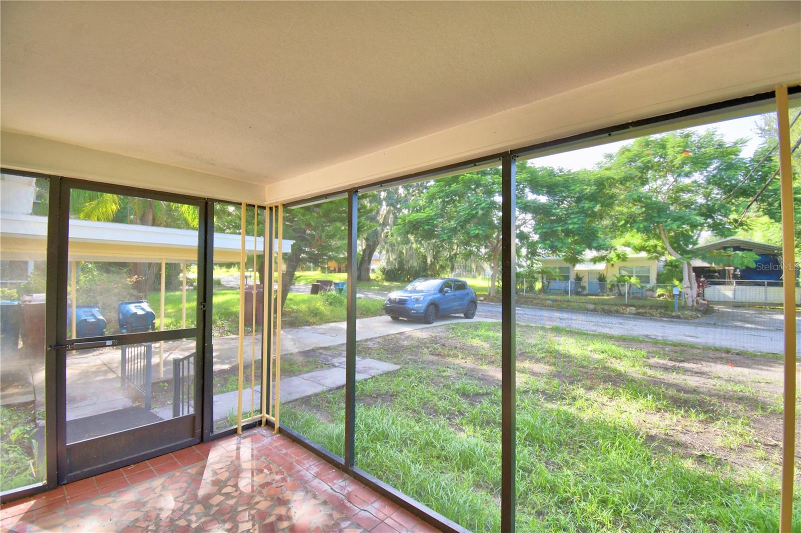 618 BOOKER AVE, LAKE WALES, FL, 33853