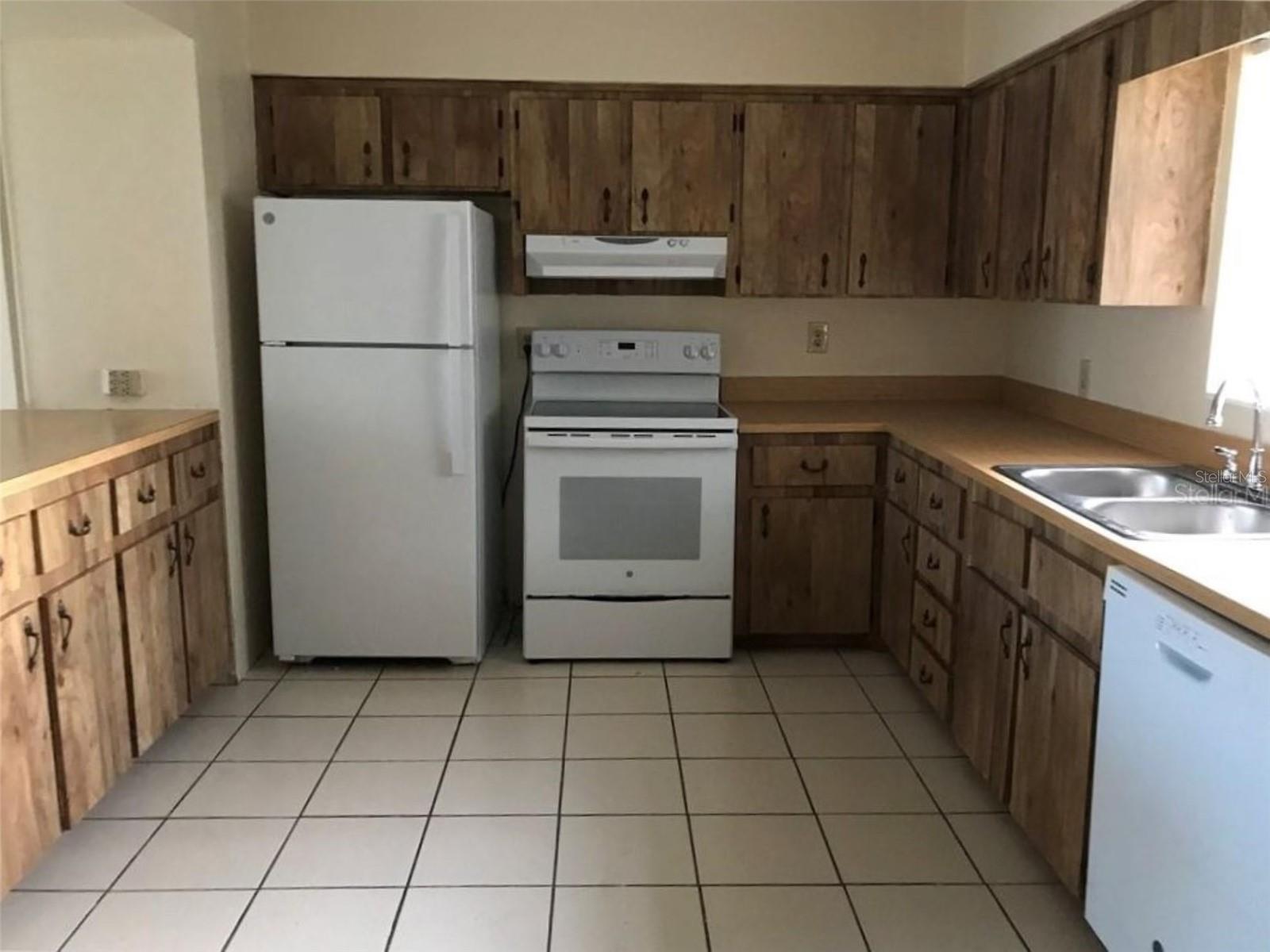 1106 N HOAGLAND BLVD, KISSIMMEE, FL, 34741