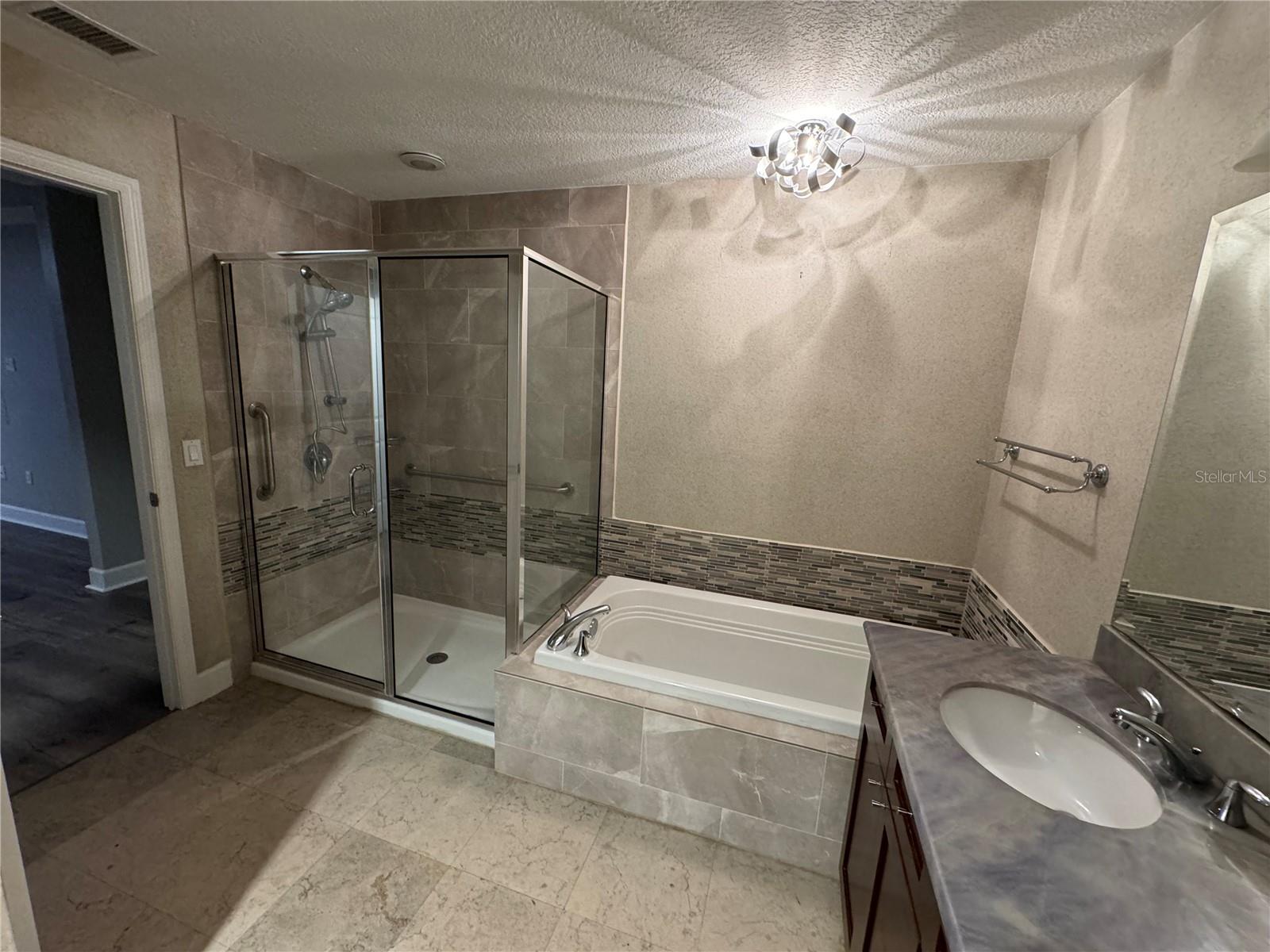100 S EOLA DR #608, ORLANDO, FL, 32801