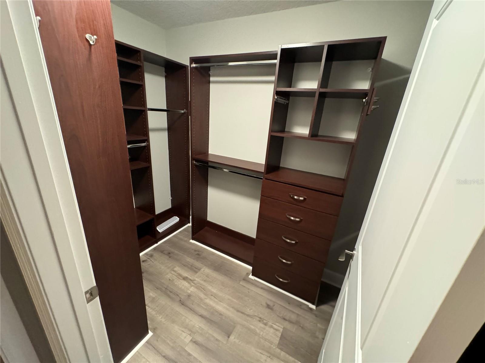 100 S EOLA DR #608, ORLANDO, FL, 32801