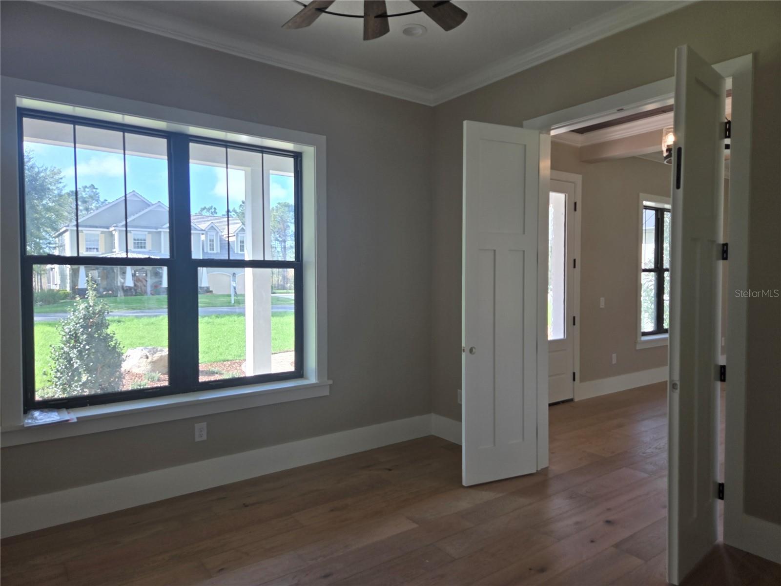 405 LONG AND WINDING RD, HOWEY IN THE HILLS, FL, 34737
