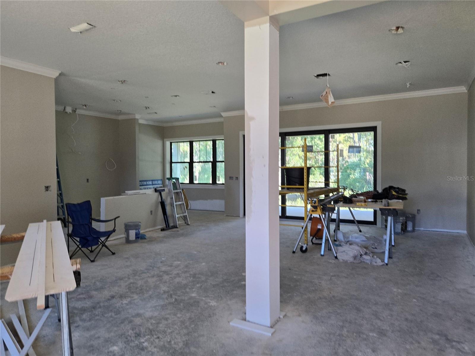 405 LONG AND WINDING RD, HOWEY IN THE HILLS, FL, 34737