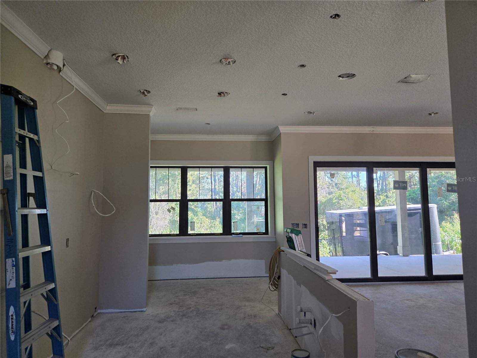 405 LONG AND WINDING RD, HOWEY IN THE HILLS, FL, 34737