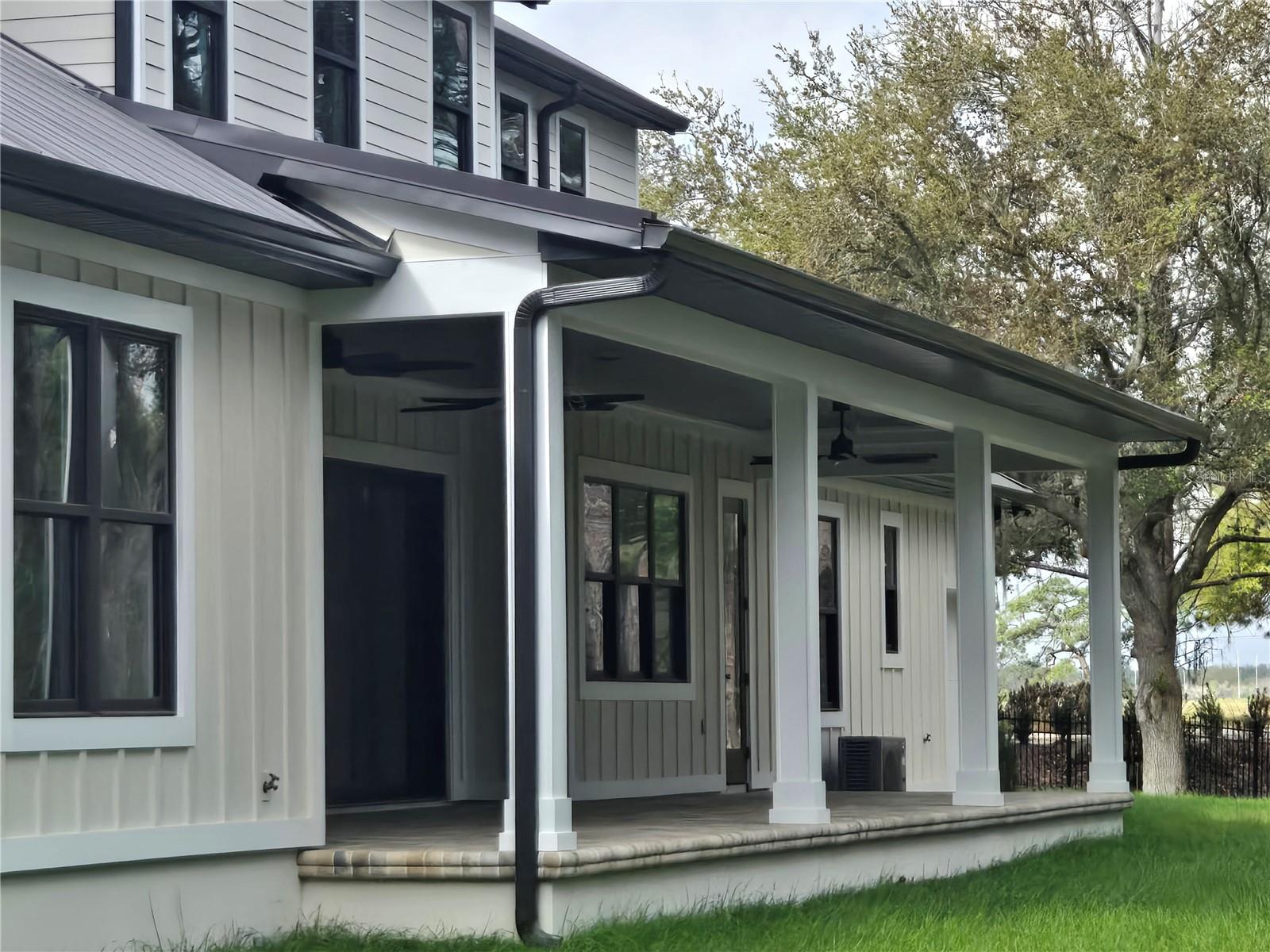 405 LONG AND WINDING RD, HOWEY IN THE HILLS, FL, 34737