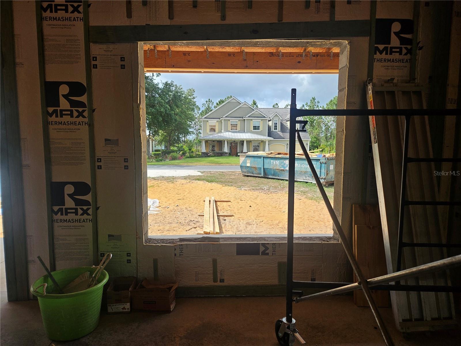 405 LONG AND WINDING RD, HOWEY IN THE HILLS, FL, 34737