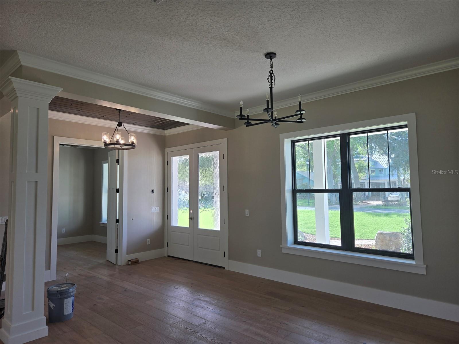 405 LONG AND WINDING RD, HOWEY IN THE HILLS, FL, 34737