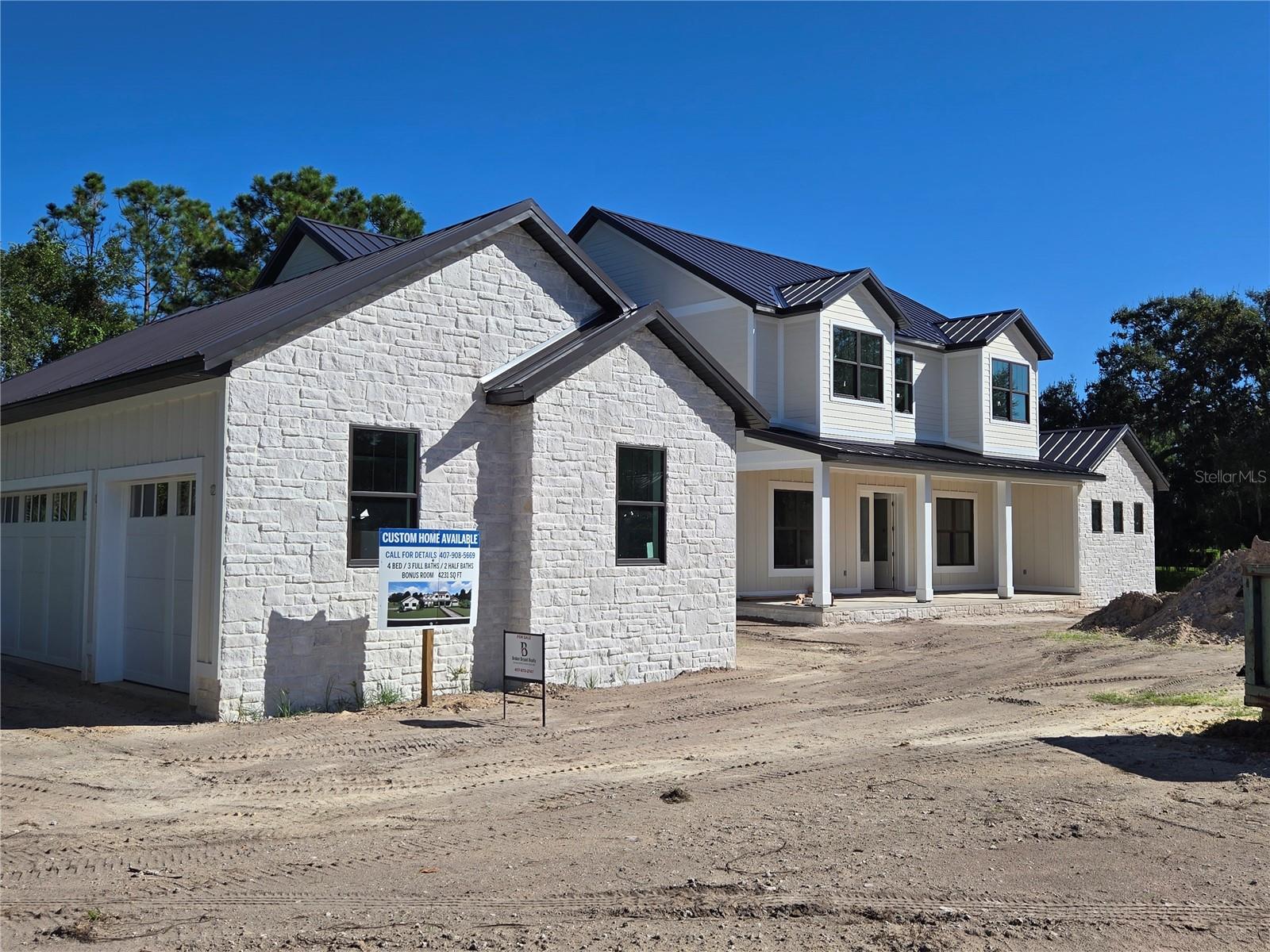 405 LONG AND WINDING RD, HOWEY IN THE HILLS, FL, 34737