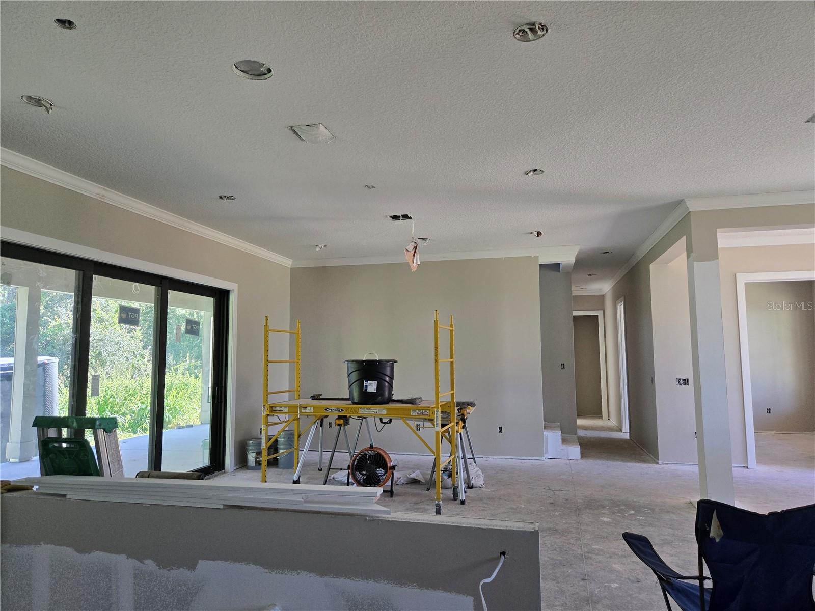 405 LONG AND WINDING RD, HOWEY IN THE HILLS, FL, 34737