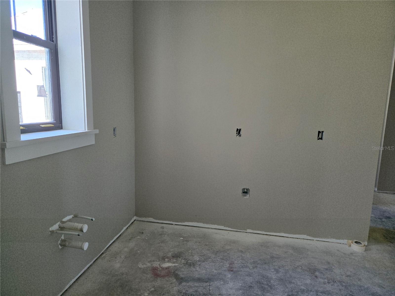 405 LONG AND WINDING RD, HOWEY IN THE HILLS, FL, 34737