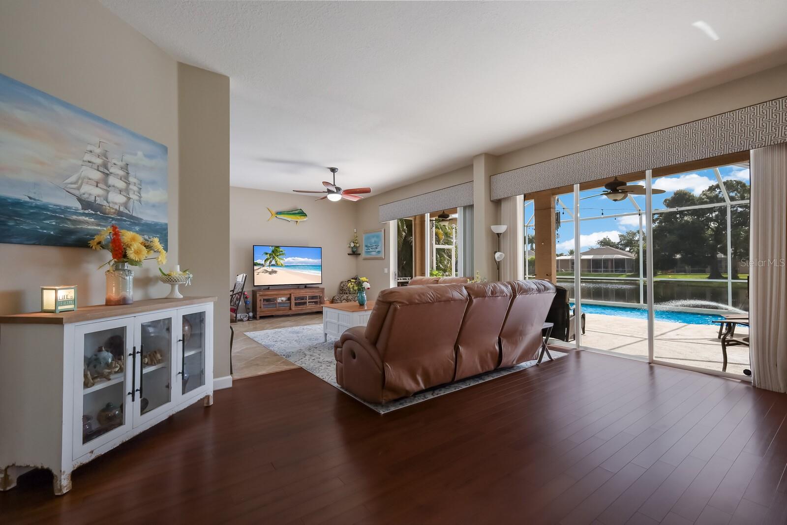 217 39TH ST NE, BRADENTON, FL, 34208