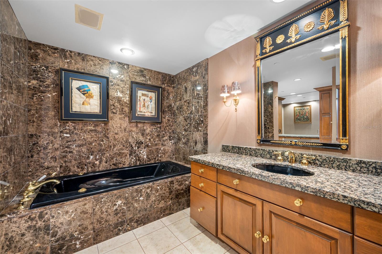 1 BEACH DR SE #2503/04, ST PETERSBURG, FL, 33701