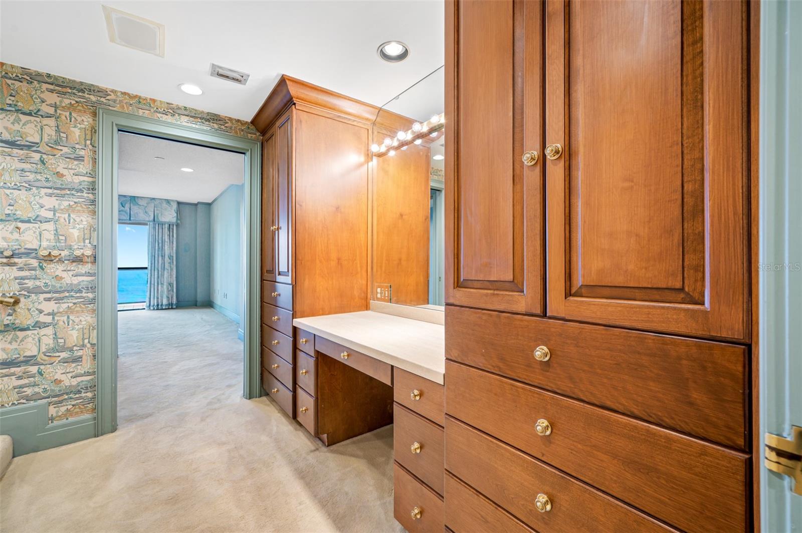 1 BEACH DR SE #2503/04, ST PETERSBURG, FL, 33701