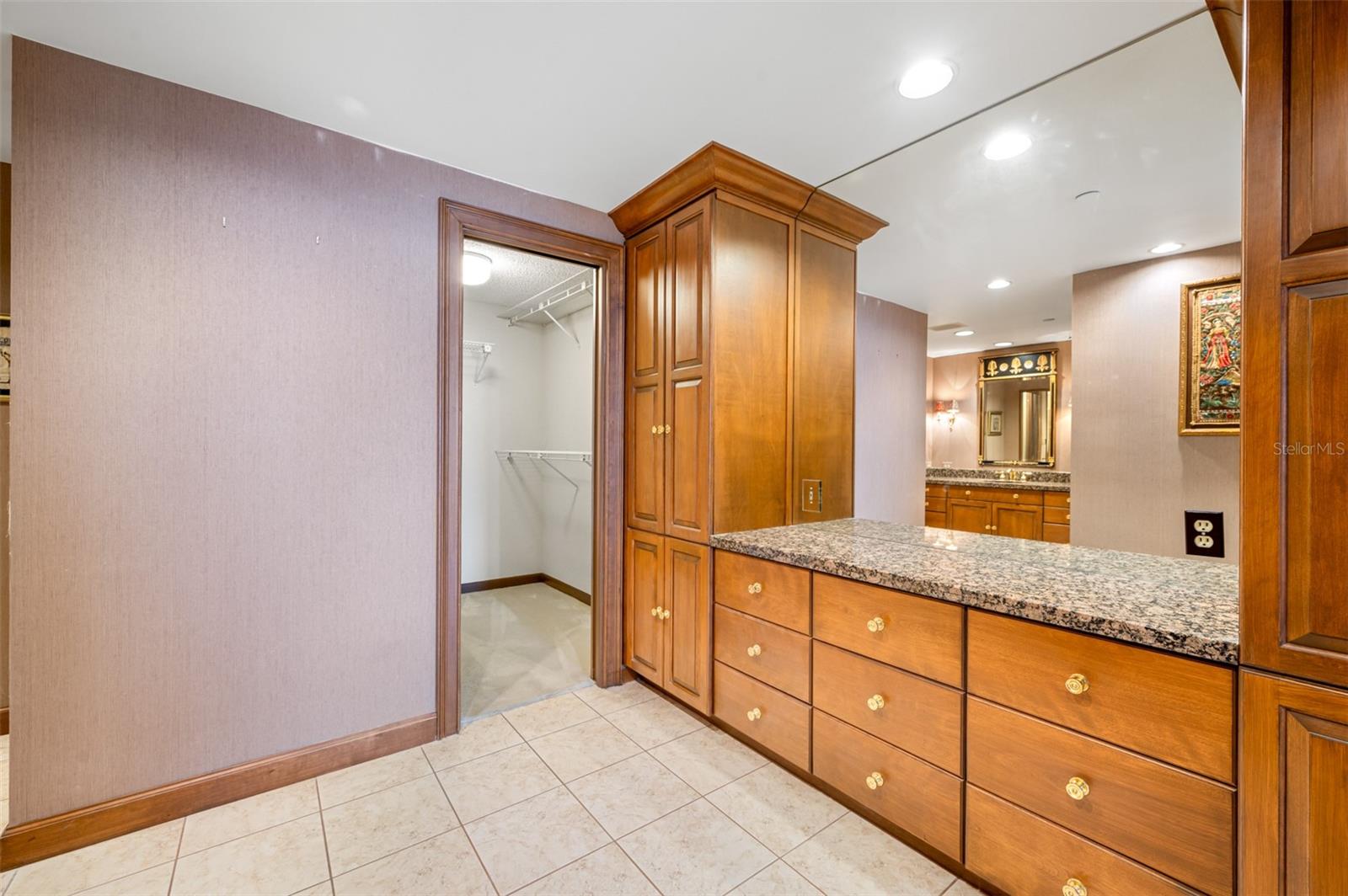 1 BEACH DR SE #2503/04, ST PETERSBURG, FL, 33701