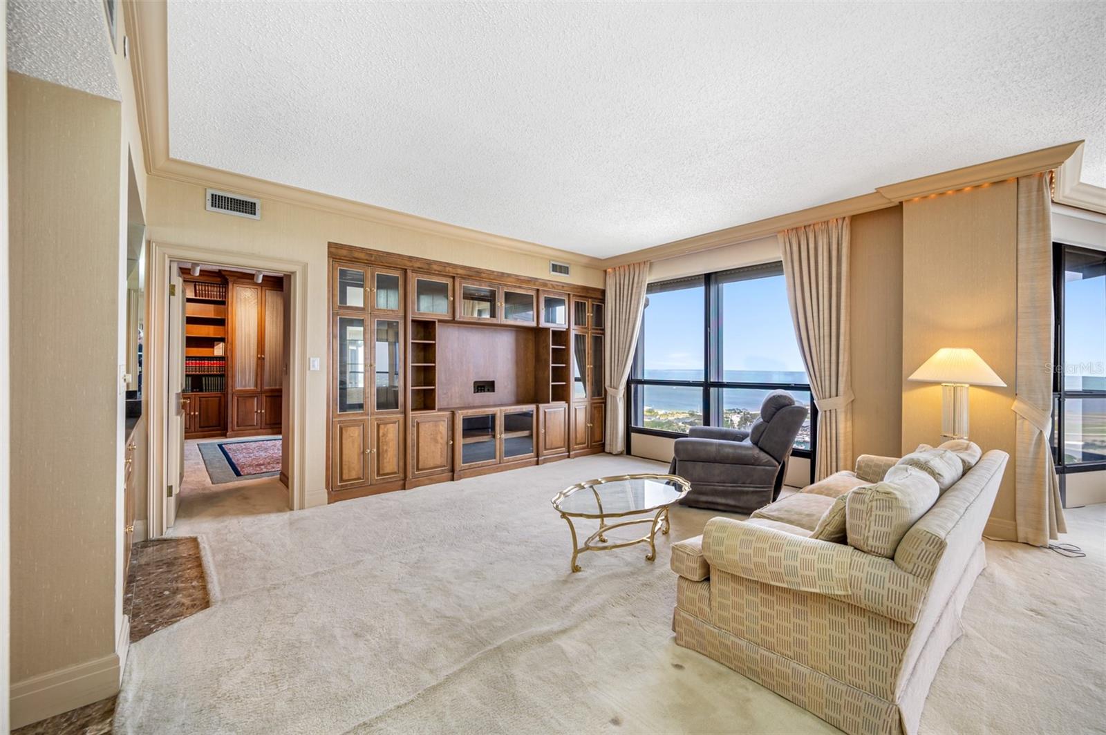 1 BEACH DR SE #2503/04, ST PETERSBURG, FL, 33701