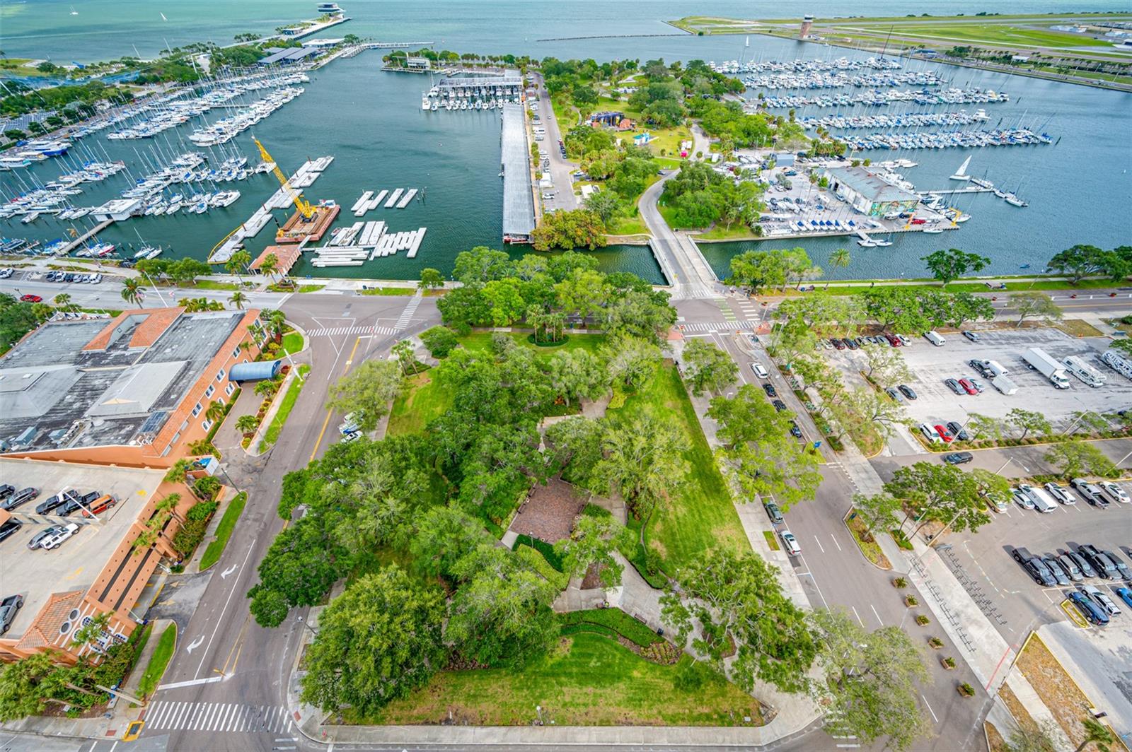 1 BEACH DR SE #2503/04, ST PETERSBURG, FL, 33701