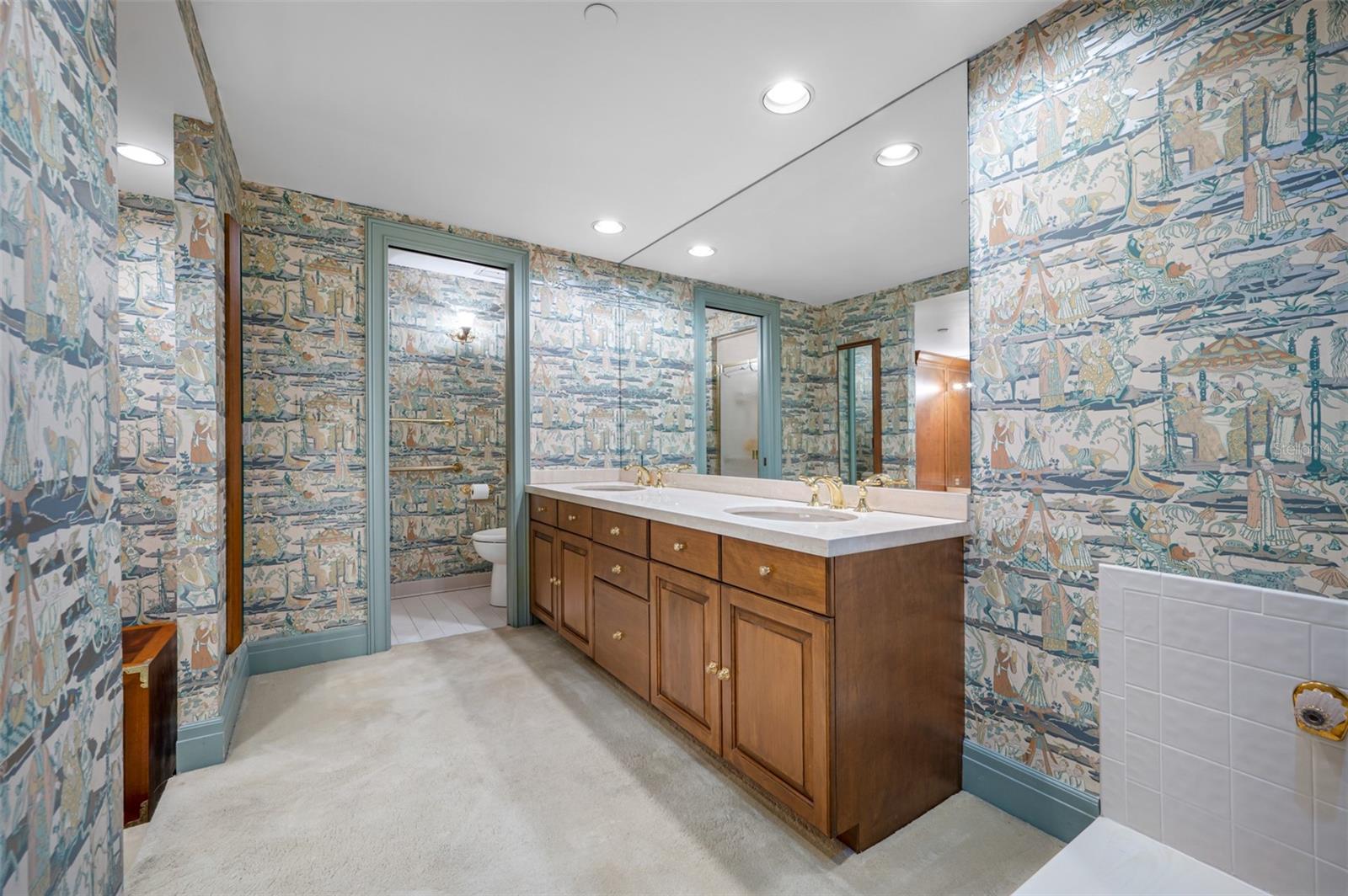 1 BEACH DR SE #2503/04, ST PETERSBURG, FL, 33701