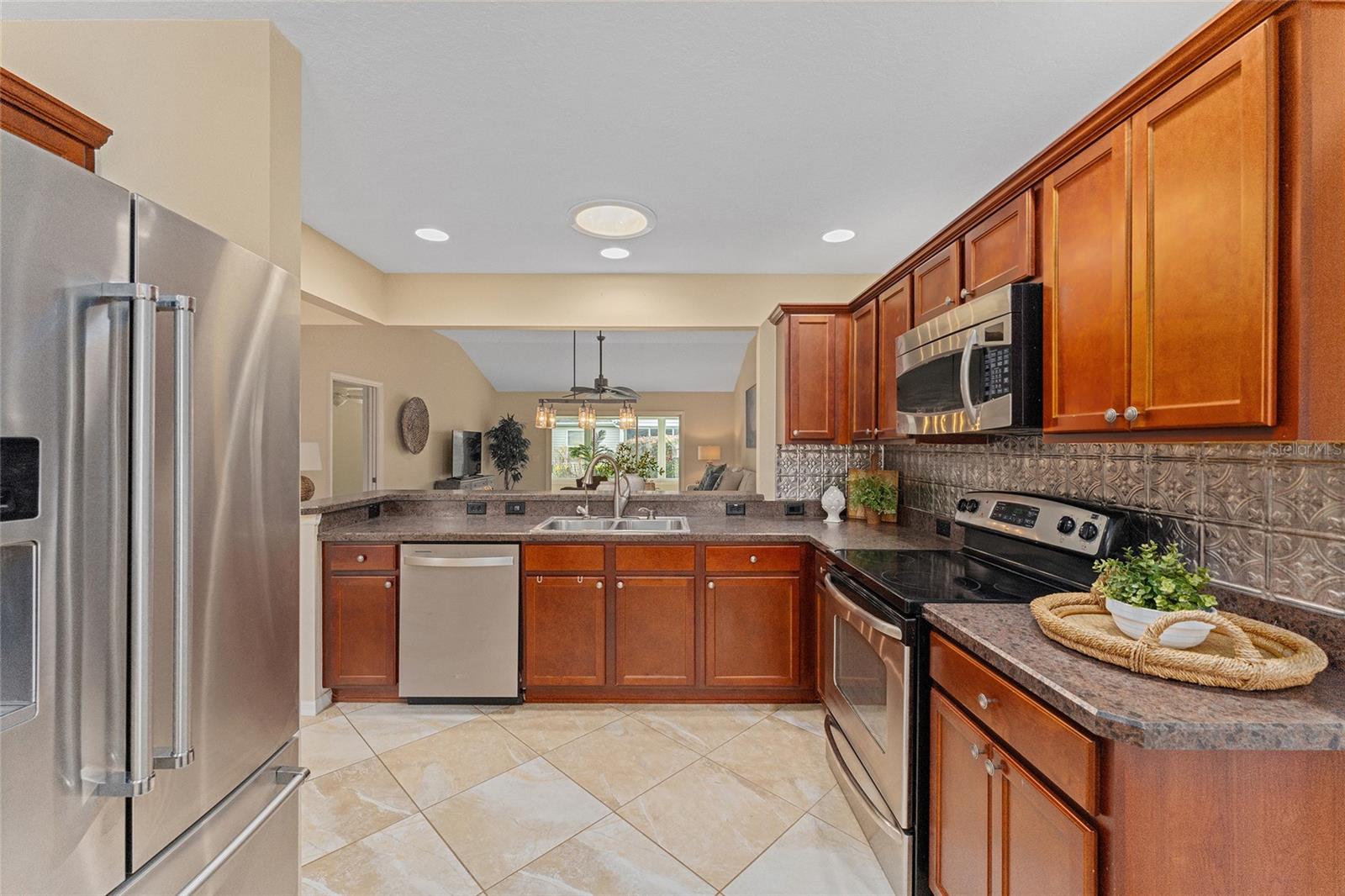 410 AINSWORTH CIR, THE VILLAGES, FL, 32162